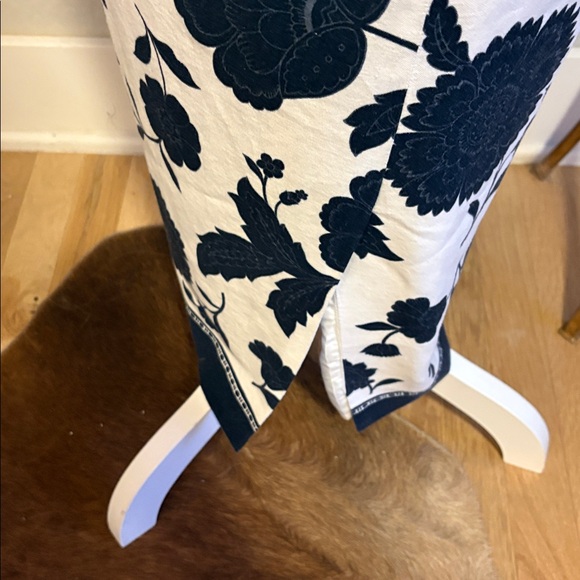 Ann Taylor navy and white floral set - Picture 5 of 6